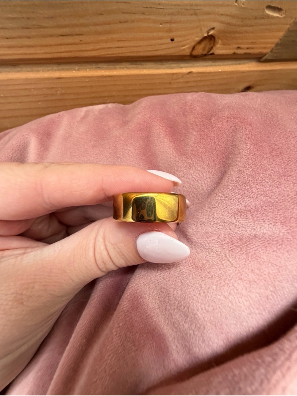 BRAND NEW Oura Generation 4 Gold Size 7